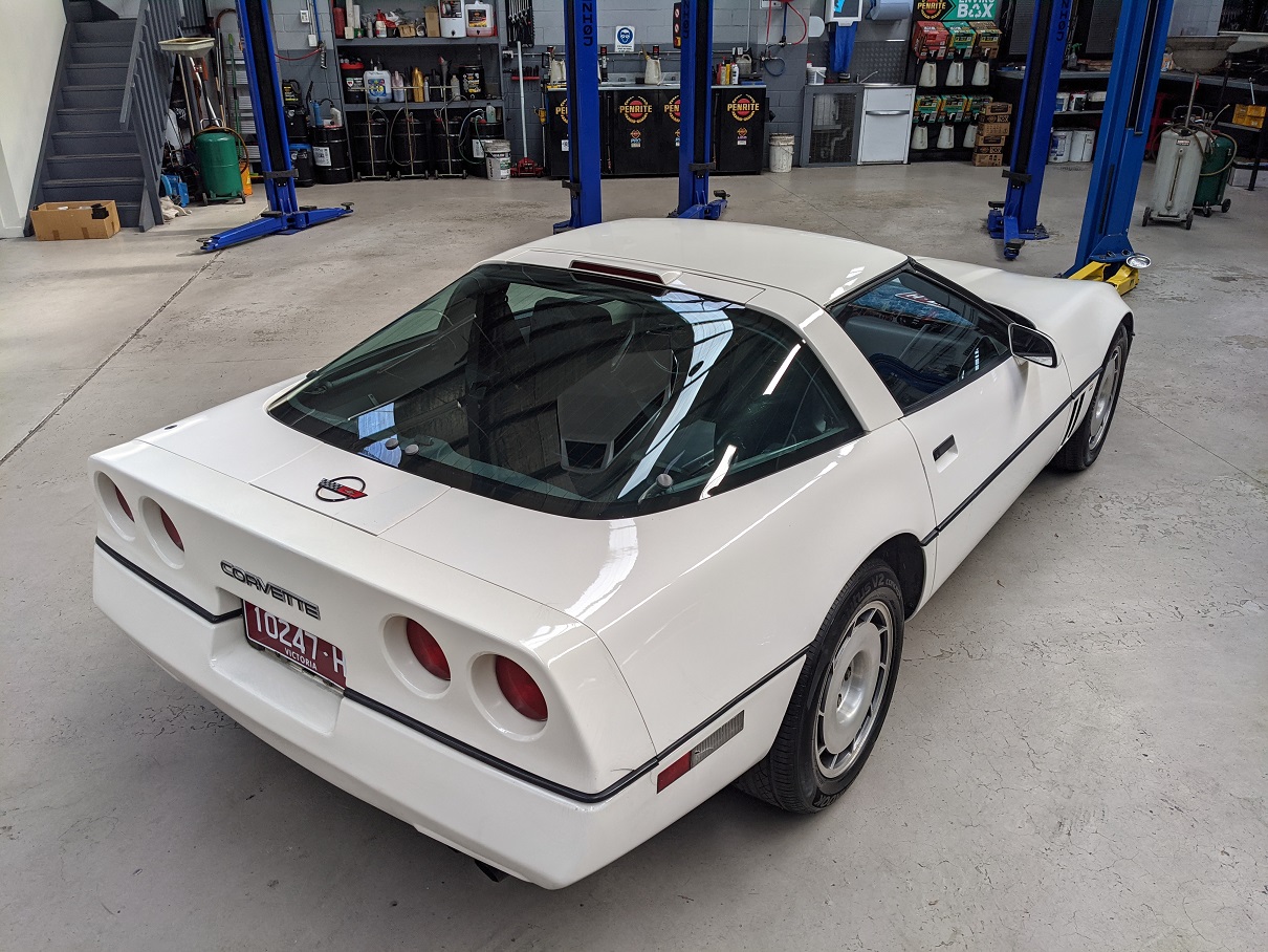 1985 CHEVROLET CORVETTE C4 COUPE