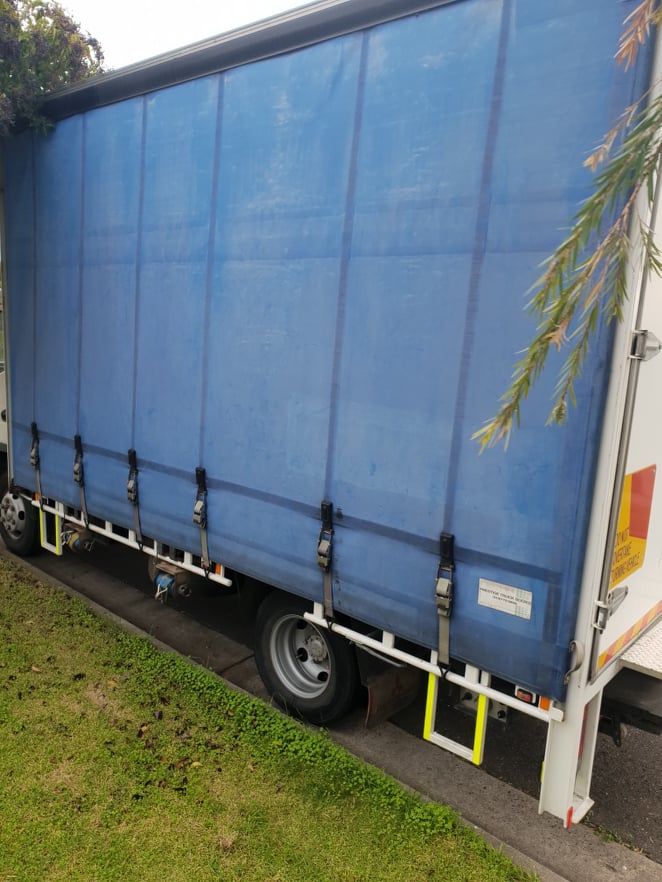2010 MITSUBISHI FUSO TAUTLINER 6 PALLET TRUCK