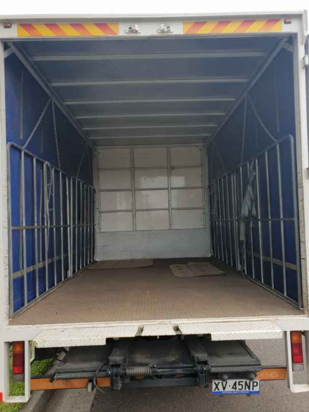 2010 MITSUBISHI FUSO TAUTLINER 6 PALLET TRUCK