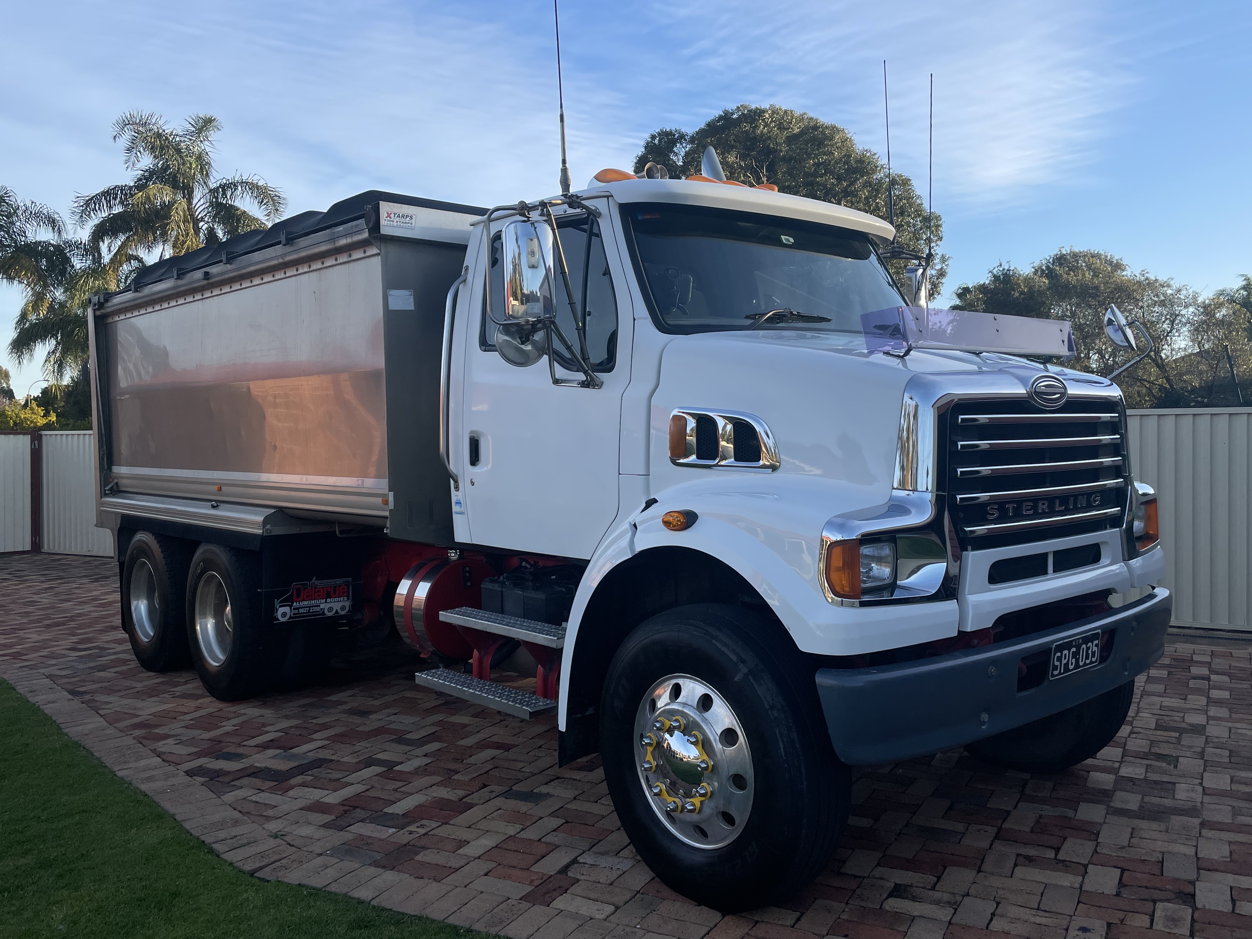 2009 STERLING LT7500 6X4 TIPPER