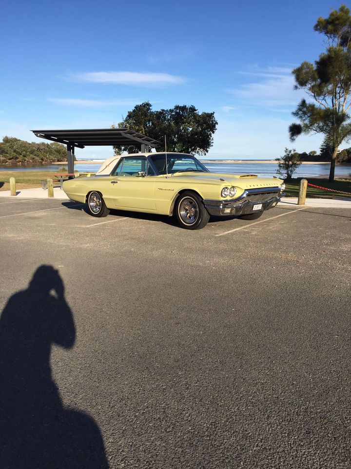 1964 FORD THUNDERBIRD COUPE 