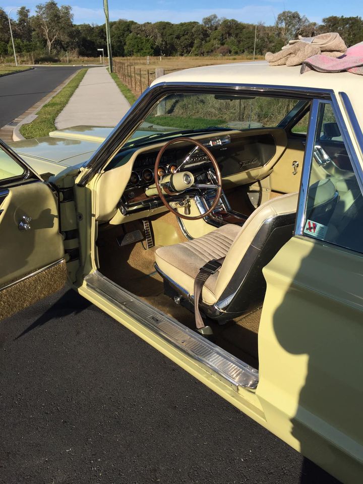 1964 FORD THUNDERBIRD COUPE 