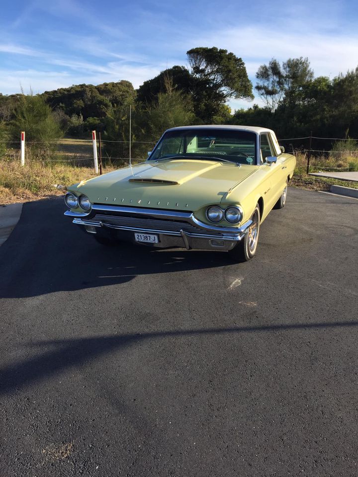 1964 FORD THUNDERBIRD COUPE 