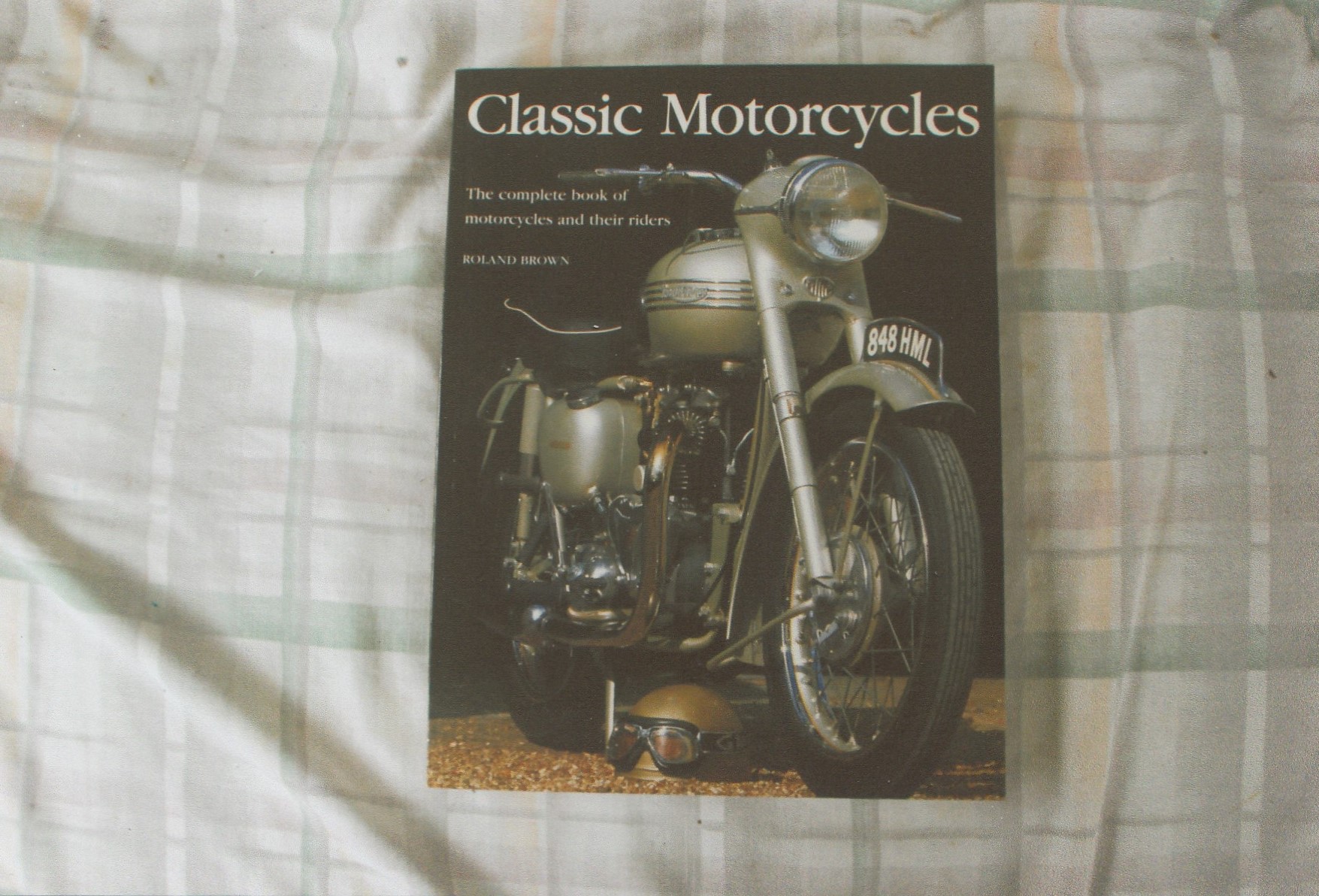 CLASSIC MOTORCYCLES BOOK