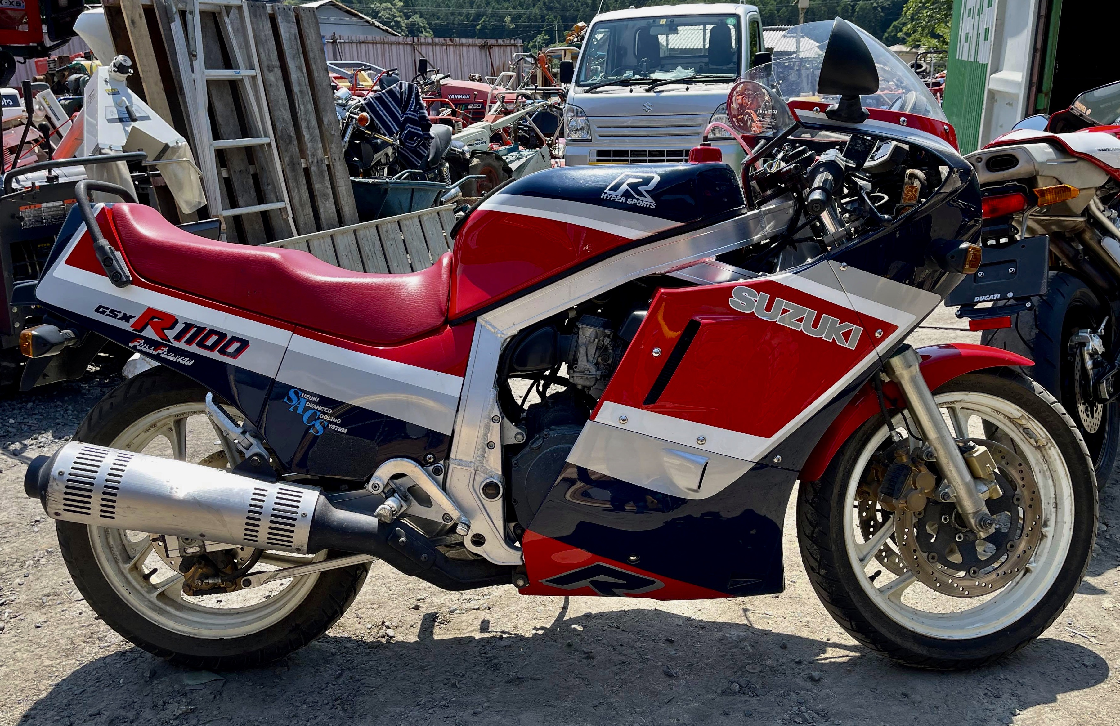 1987 SUZUKI GSX-R1100 ROAD