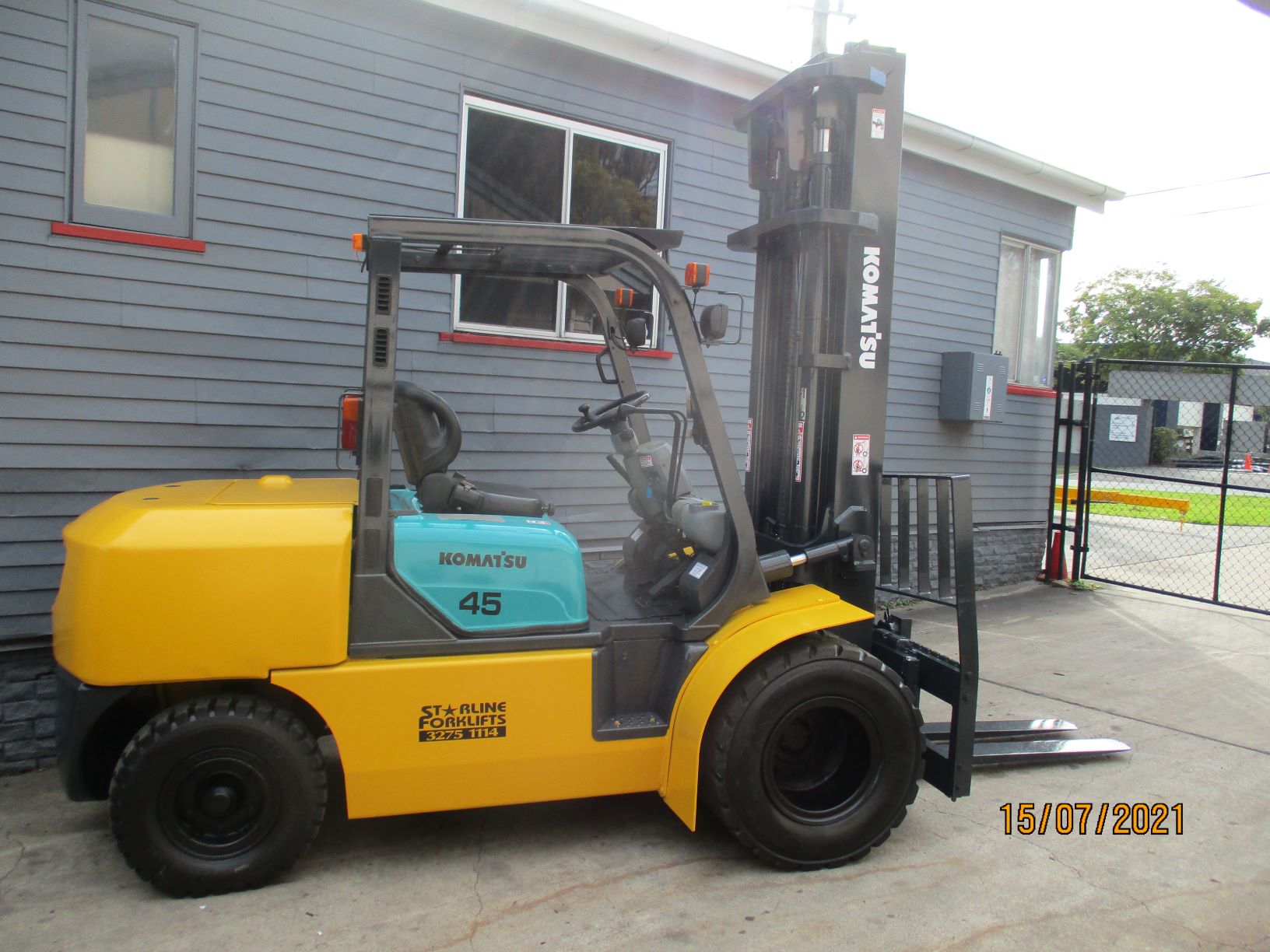 2005 Komatsu FD45T-7 4.5 Ton Forklift
