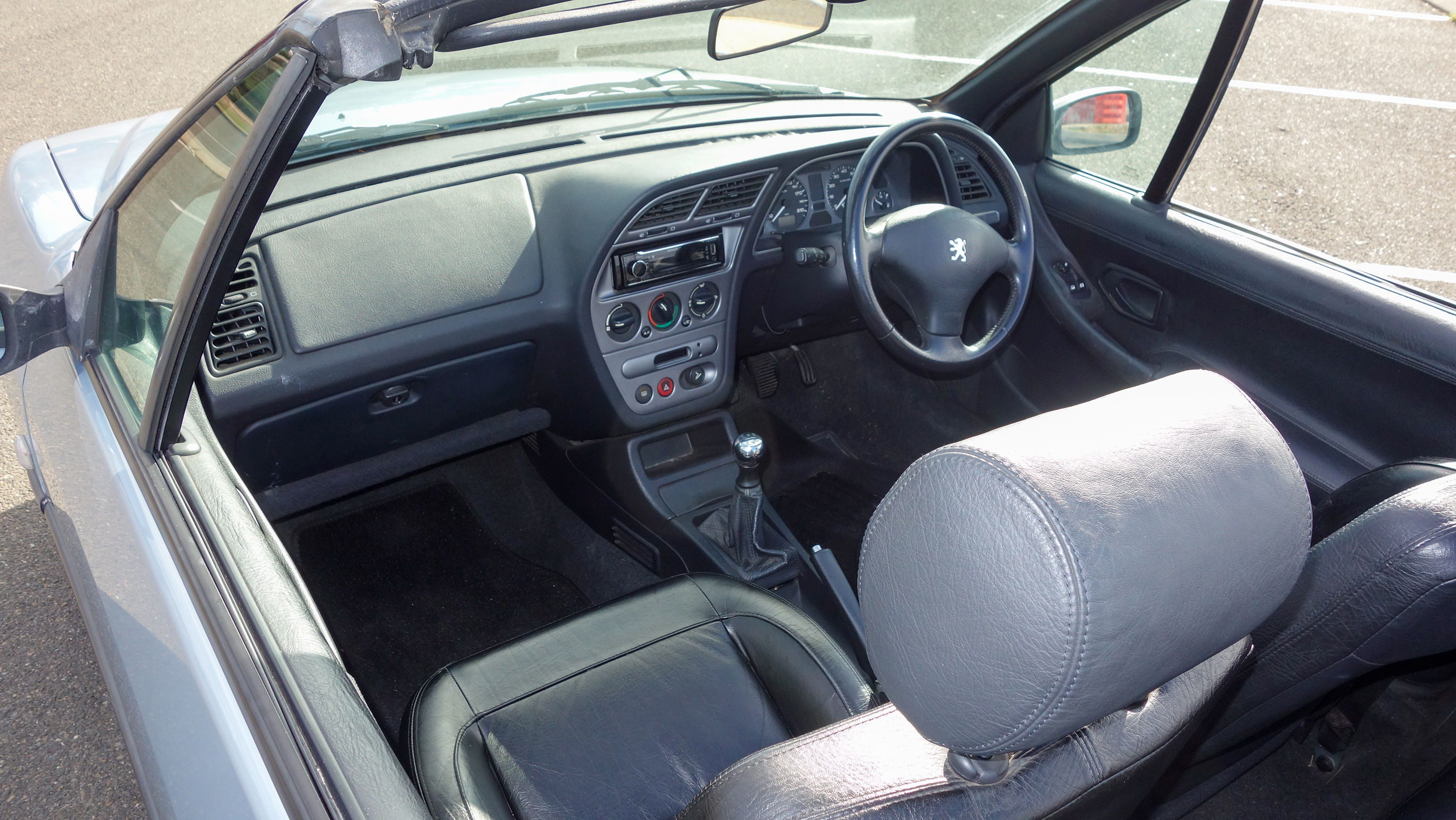 2001 PEUGEOT 306 CONVERTIBLE 