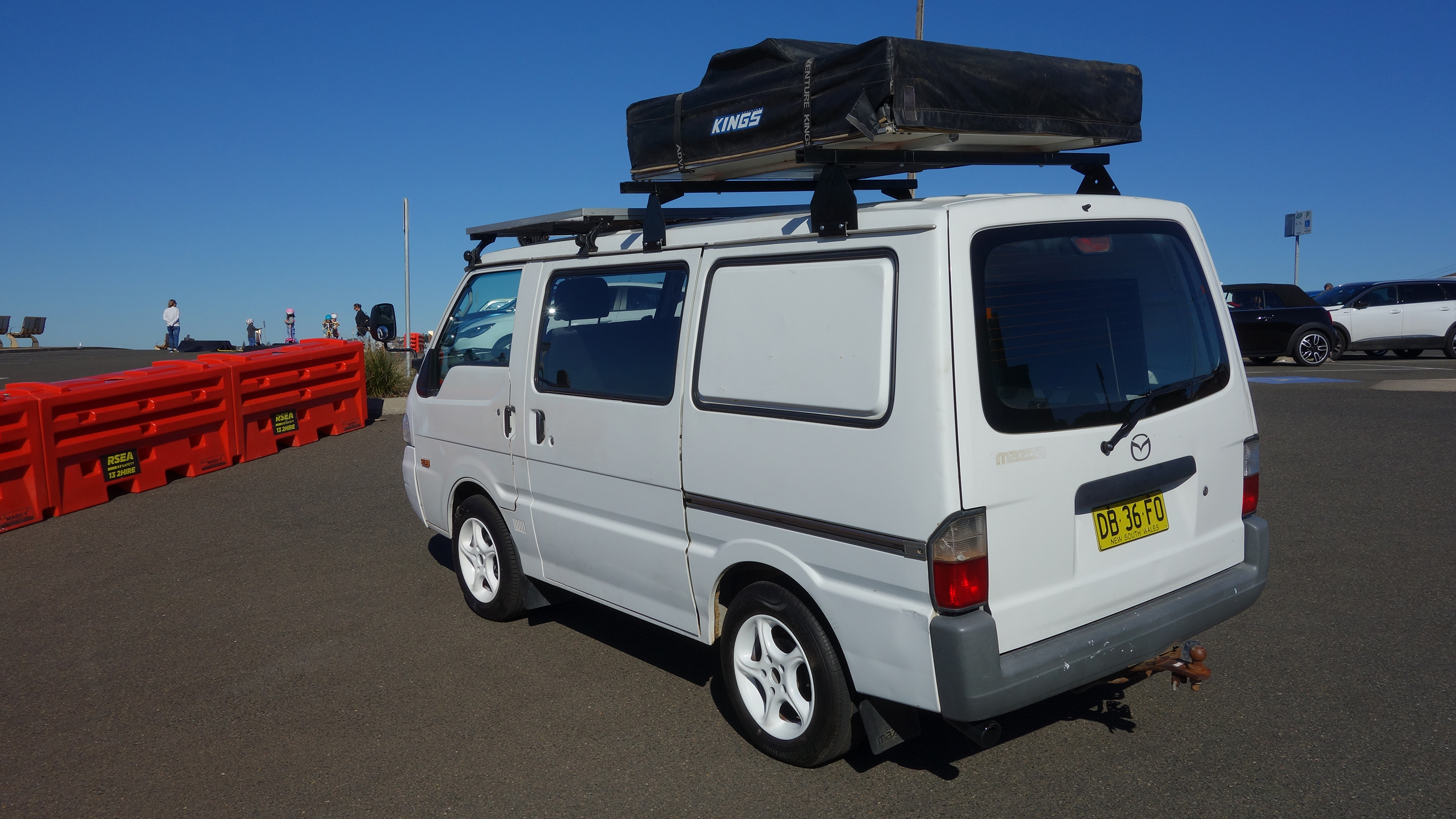 2000 MAZDA E2000 CAMPER VAN 