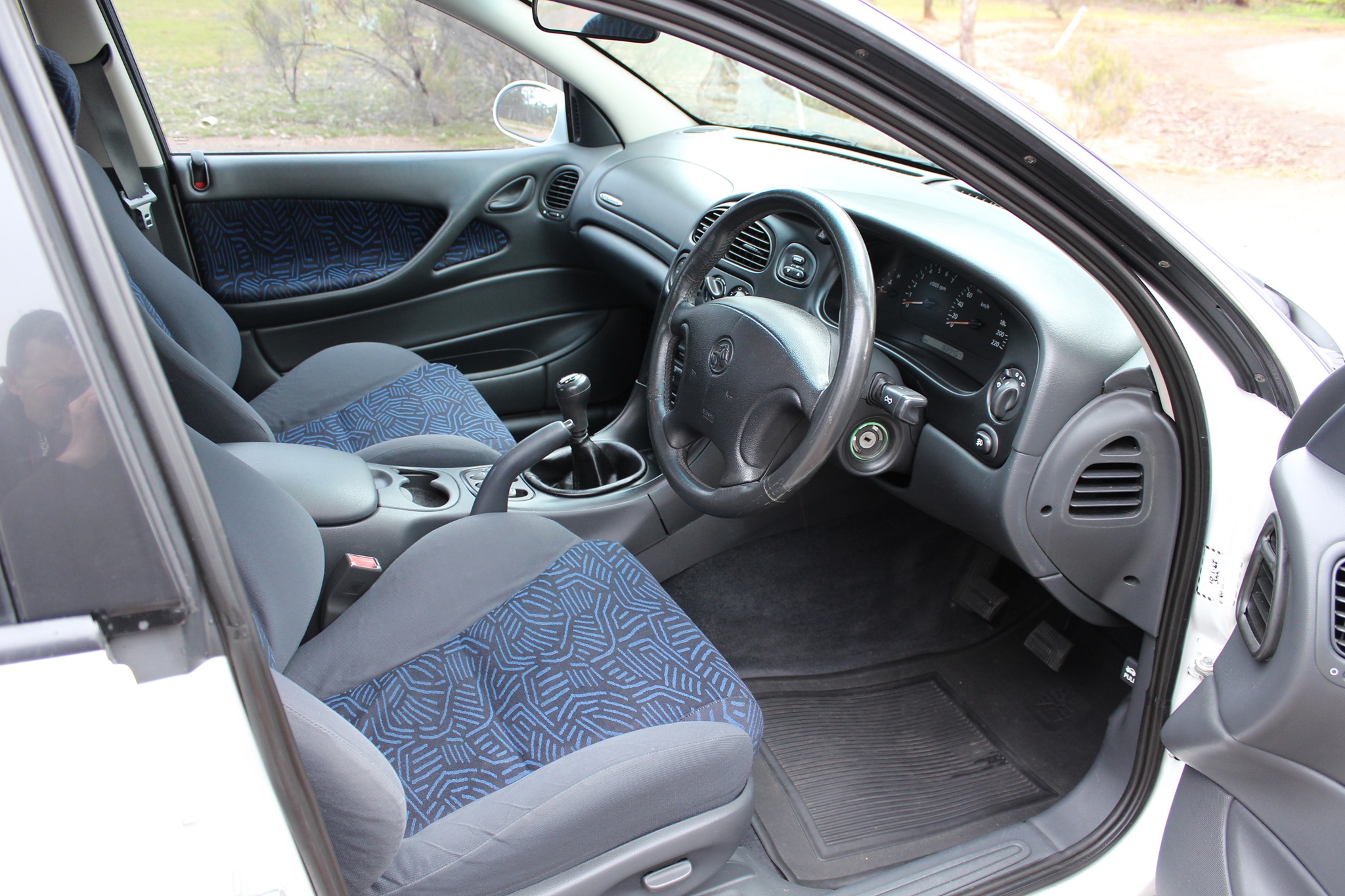 1998 HOLDEN COMMODORE VT SS SEDAN