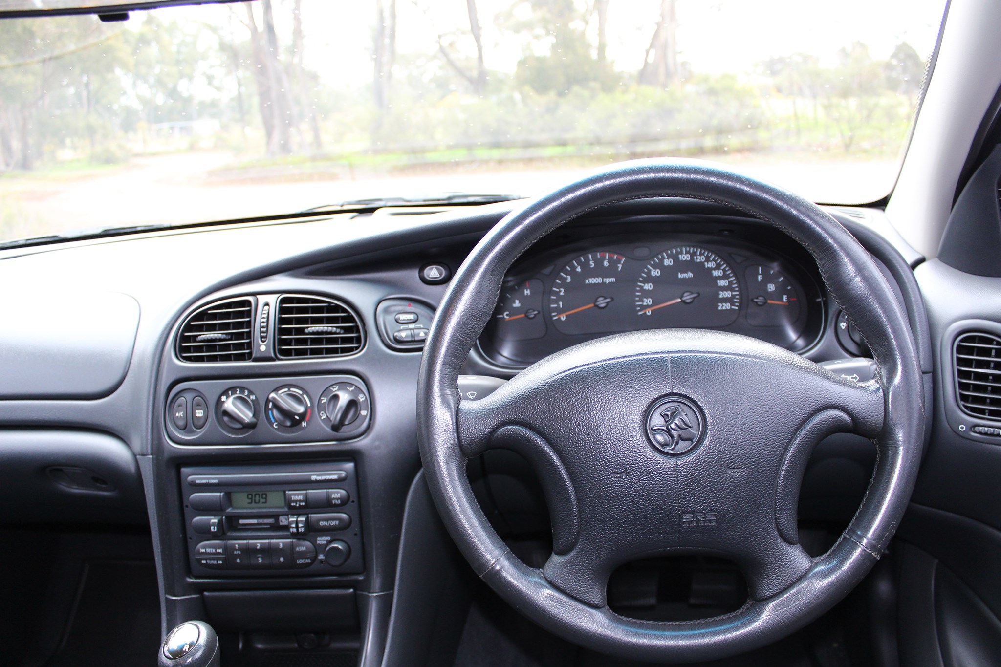 1998 HOLDEN COMMODORE VT SS SEDAN