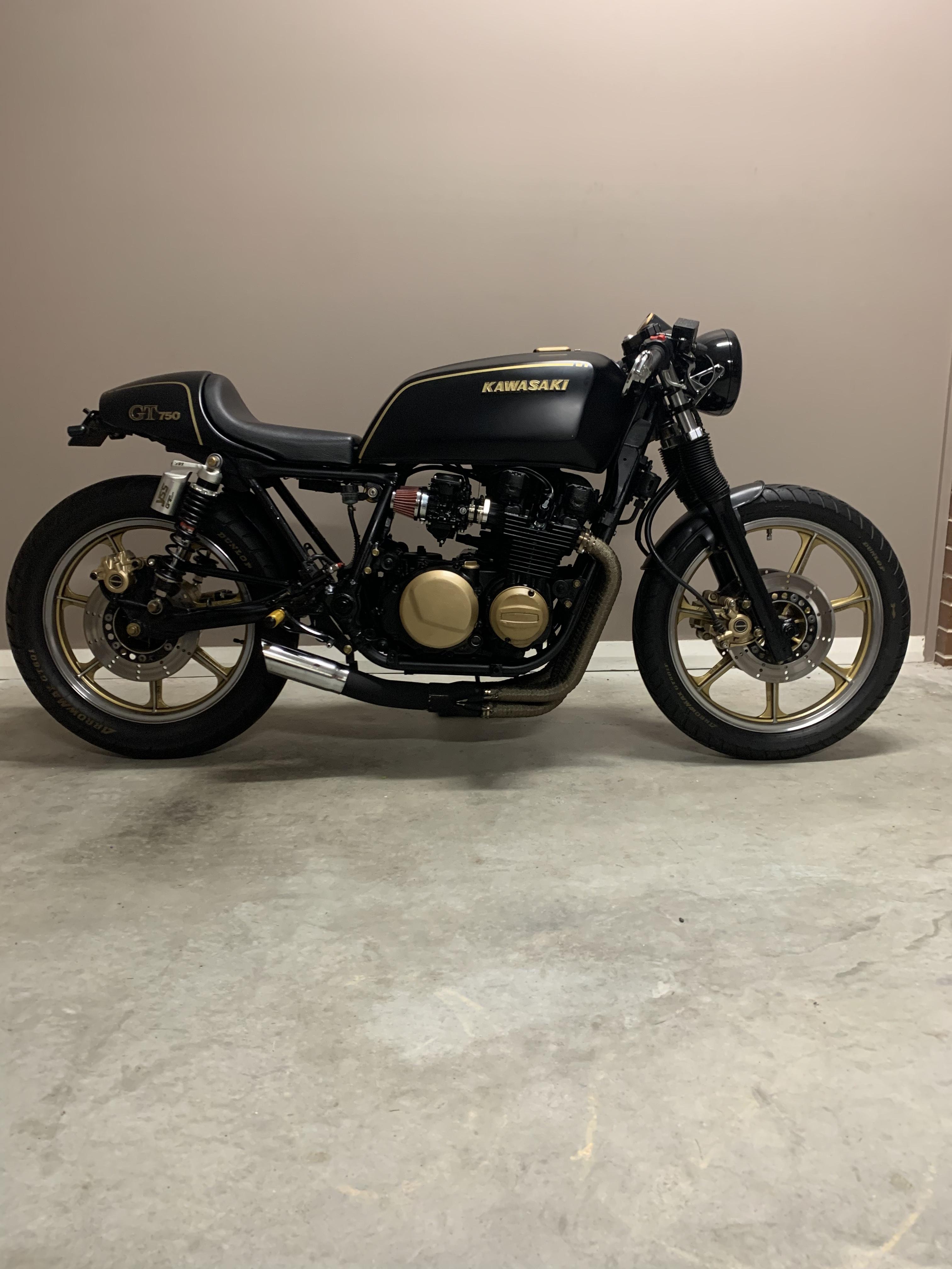 1982 KAWASAKI GT 750 CUSTOM CAFE RACER 