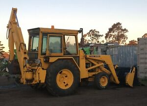 JOHN DEERE 41 BACKHOE 