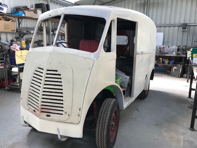 1948 MORRIS COMMERCIAL PV VAN