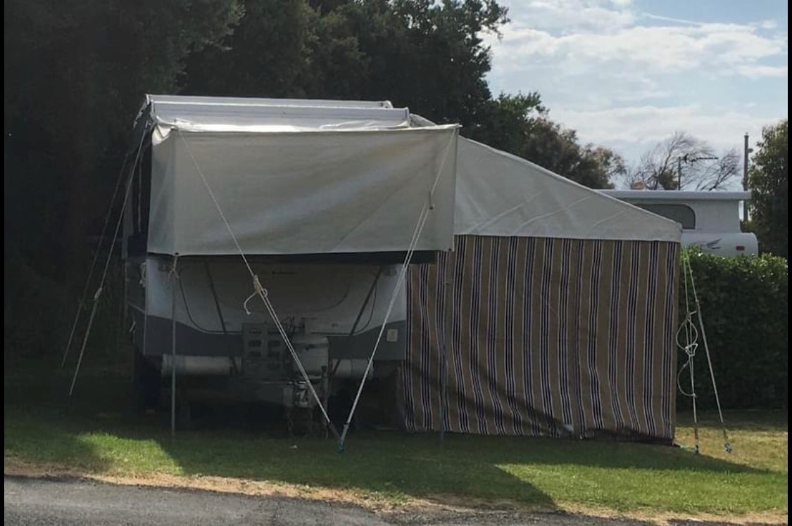 2010 JAYCO FLAMINGO OUTBACK CAMPER