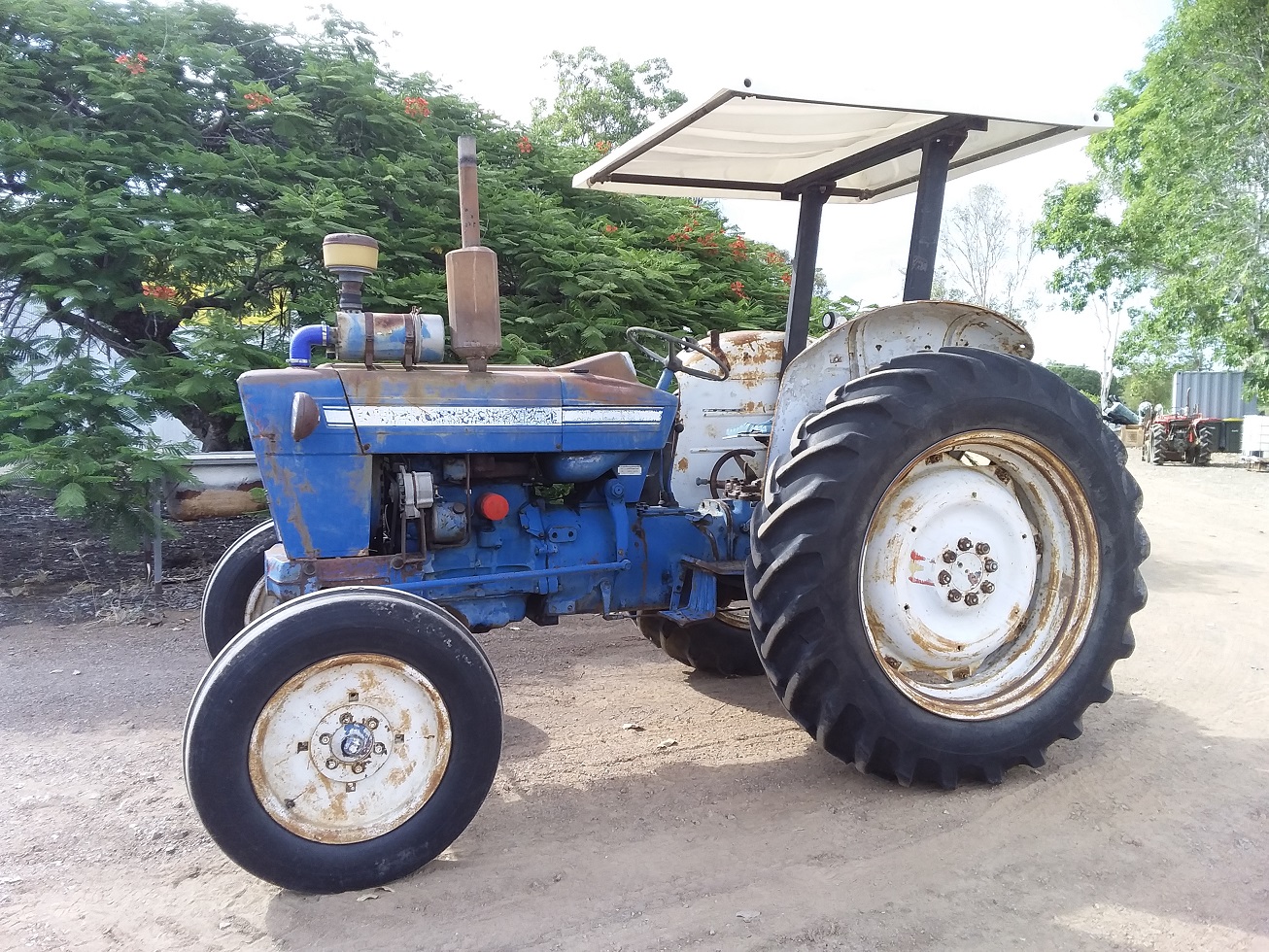 Ford 4000 2WD Tractor
