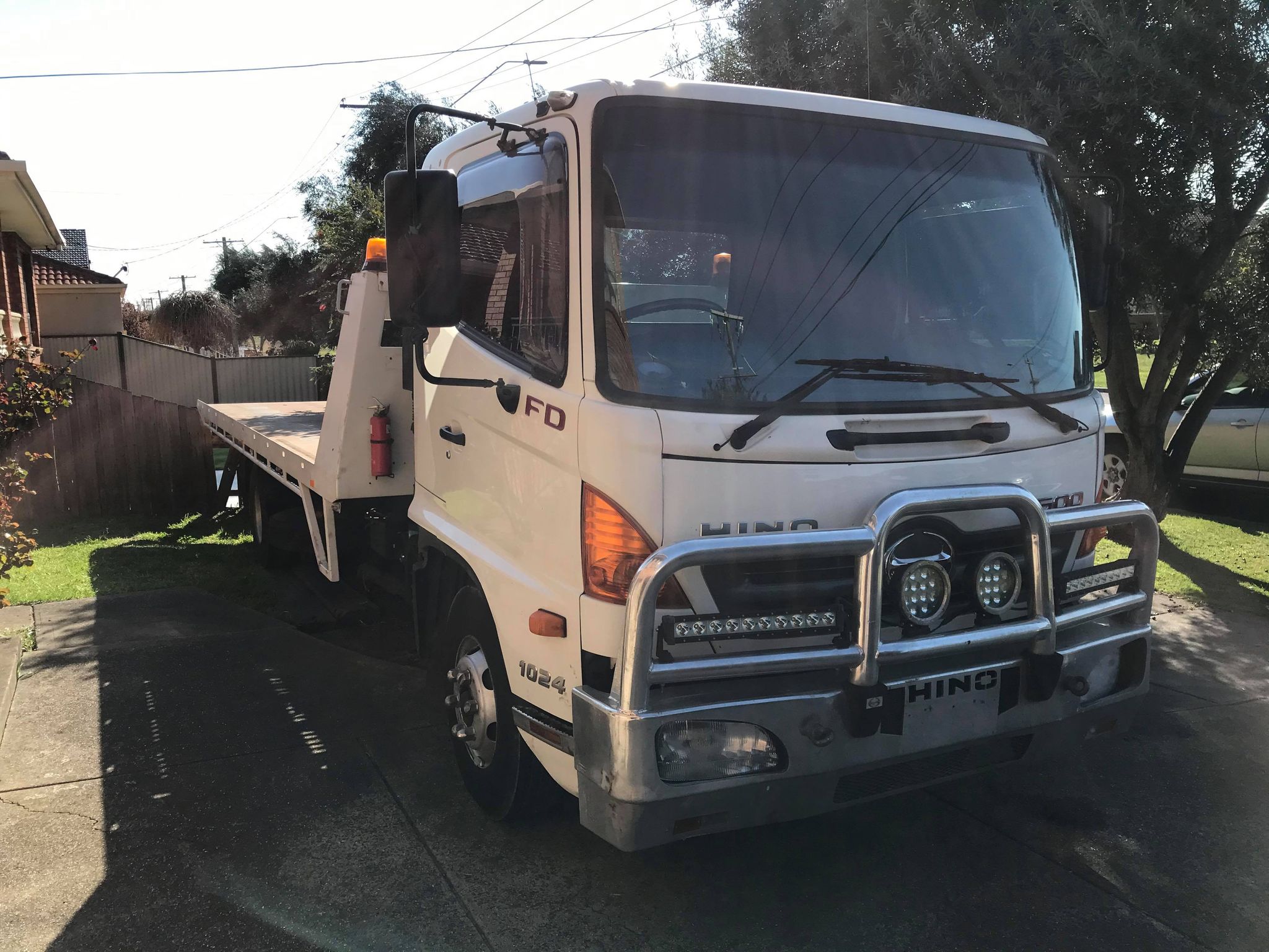 2008 HINO 1024 WITH EKOBOL FULL REMOTE TILT/SLIDE BODY