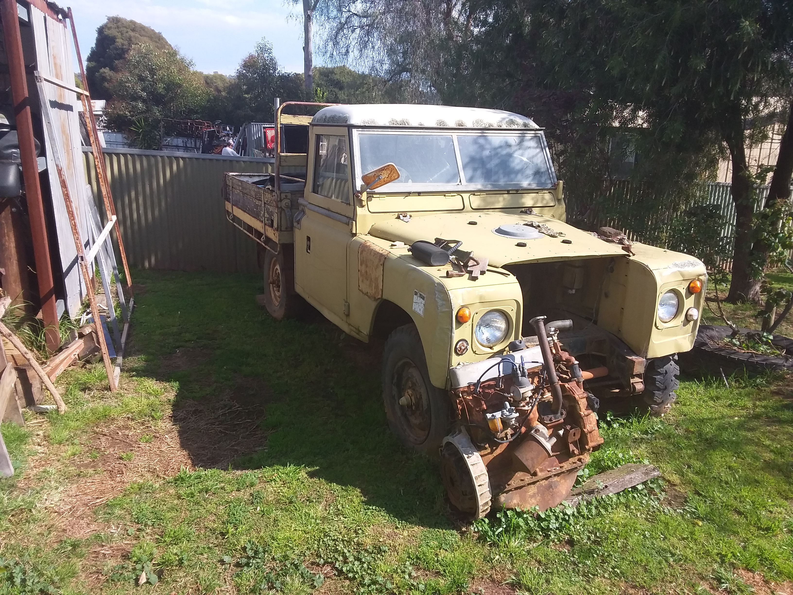 1973 LAND ROVER SAERIES III TRAY