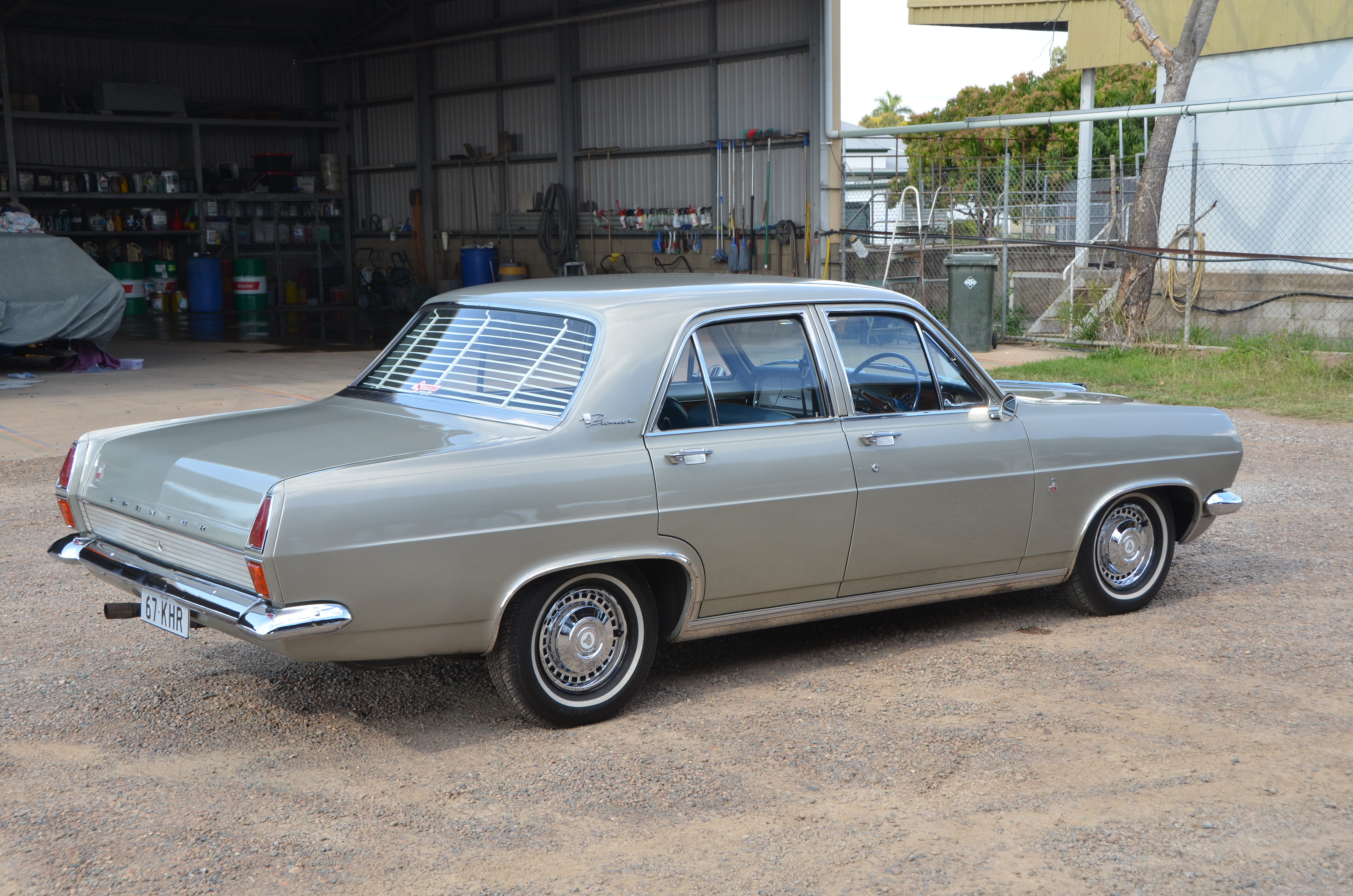 1967 HOLDEN PREMIER HR SEDAN 