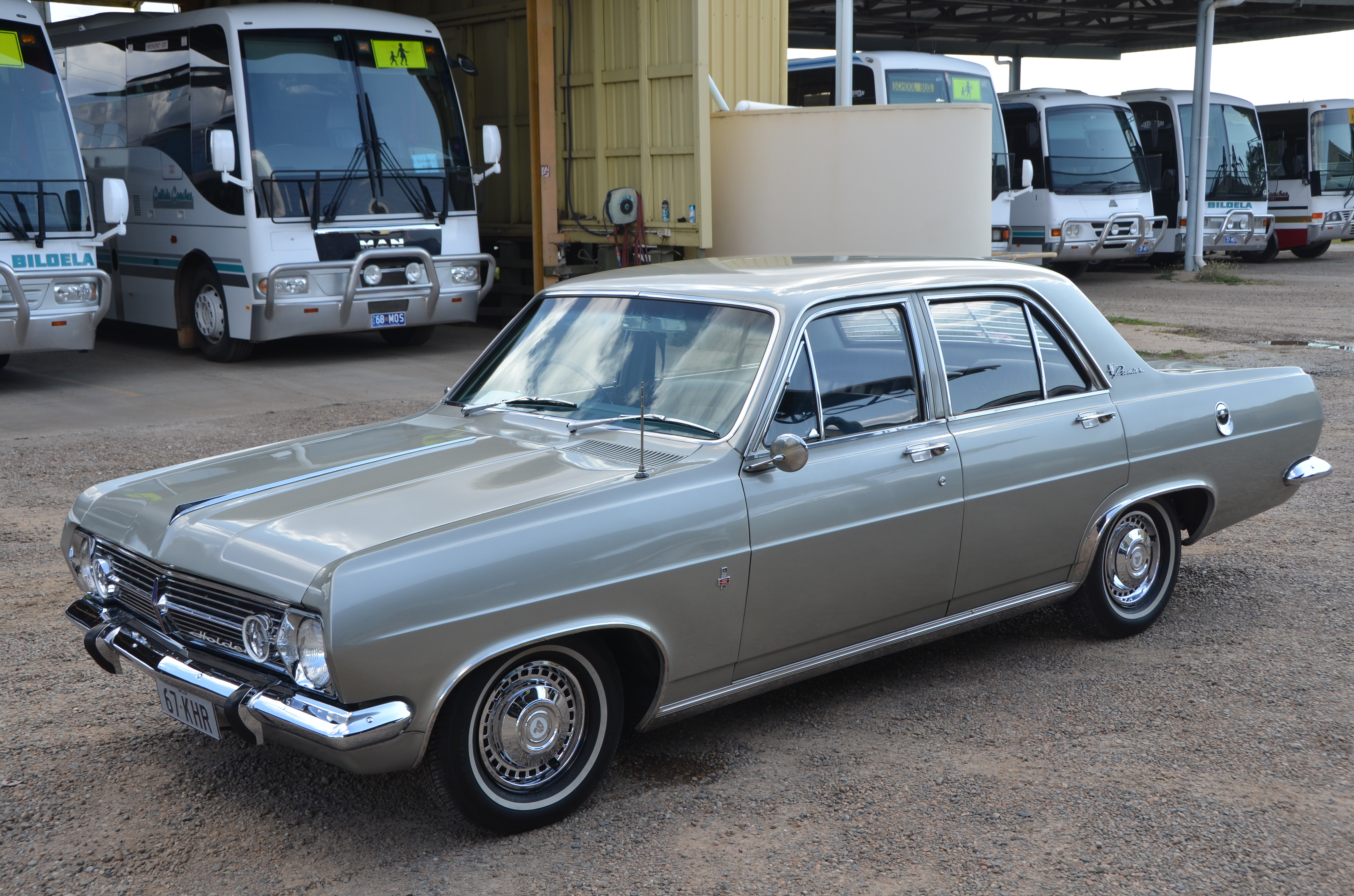 1967 HOLDEN PREMIER HR SEDAN 