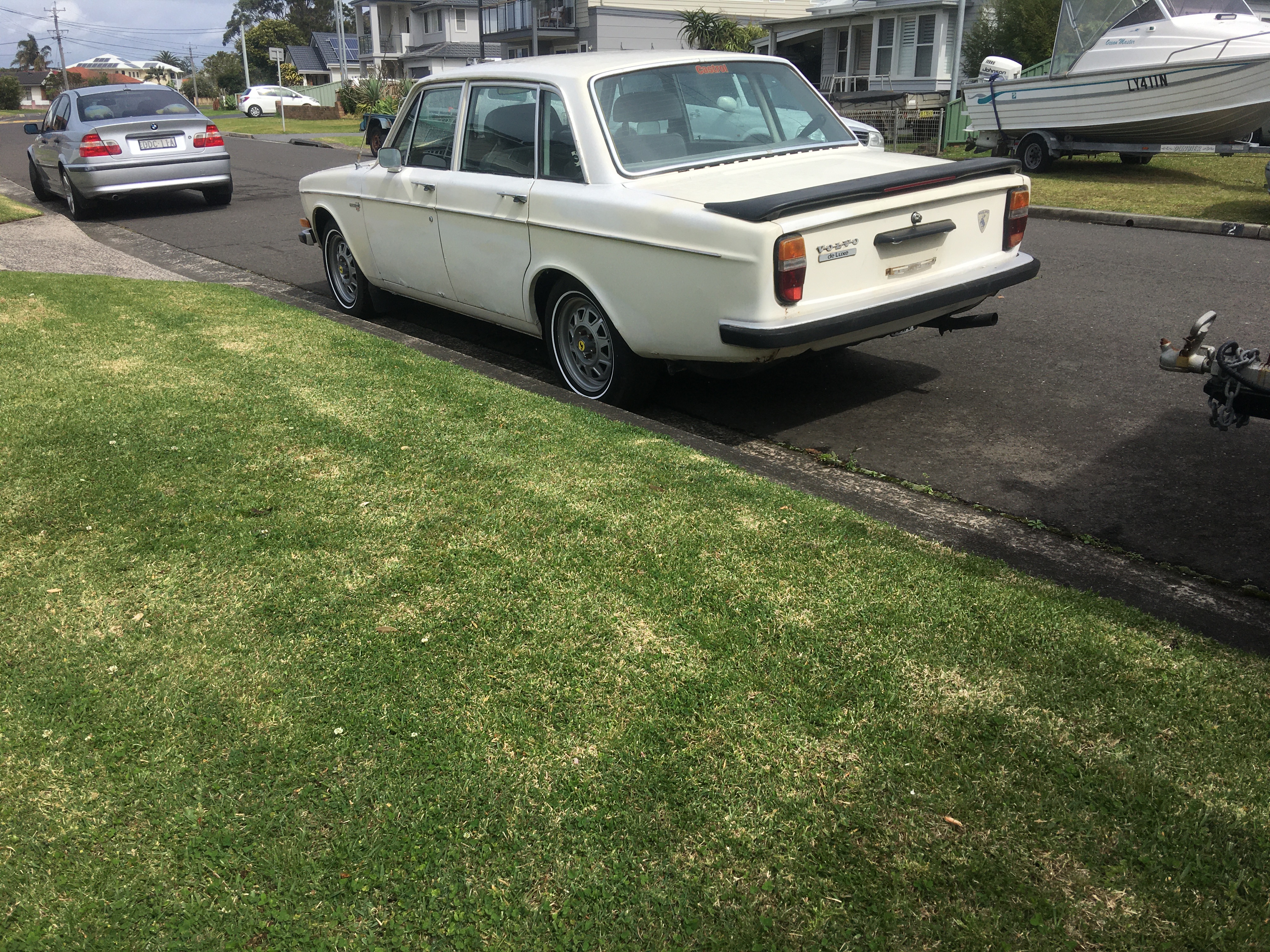 1971 VOLVO DE LUXE 144S SEDAN