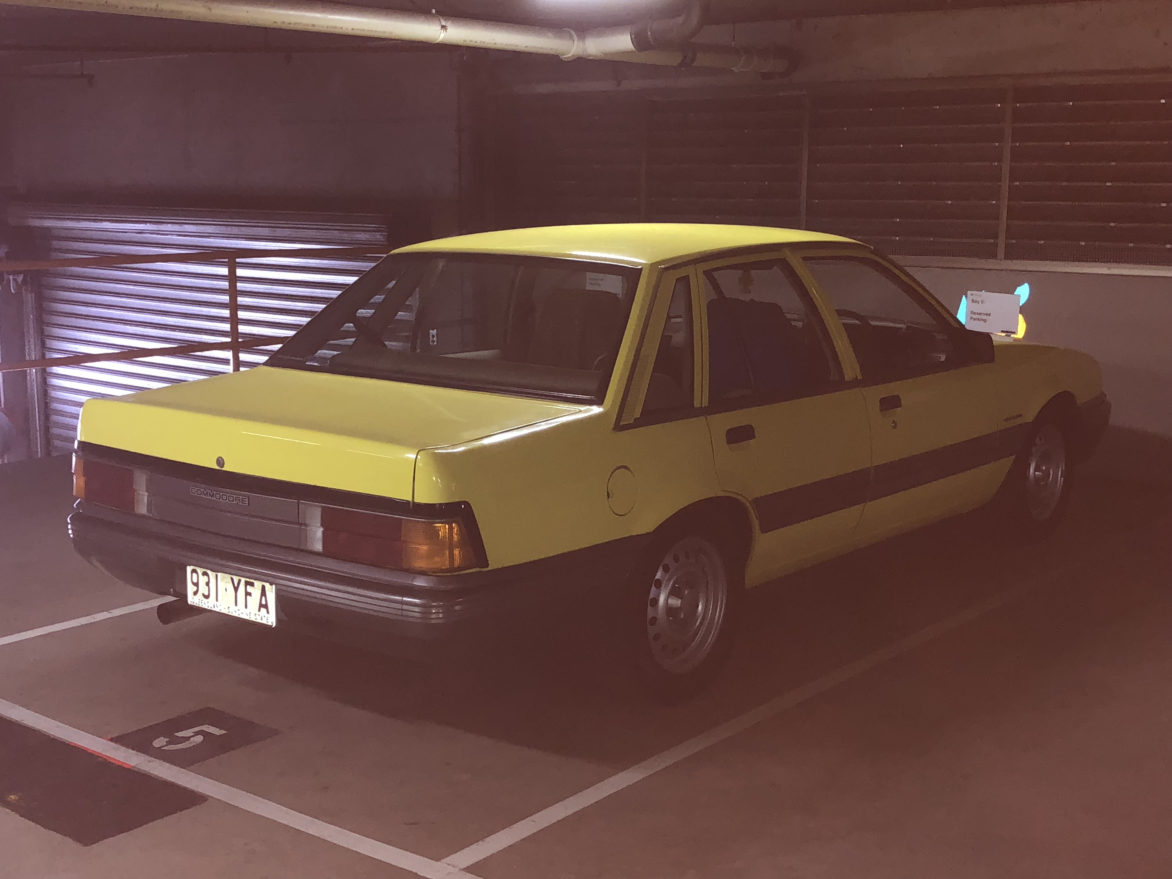 1987 HOLDEN COMMODORE VL BT1 SEDAN