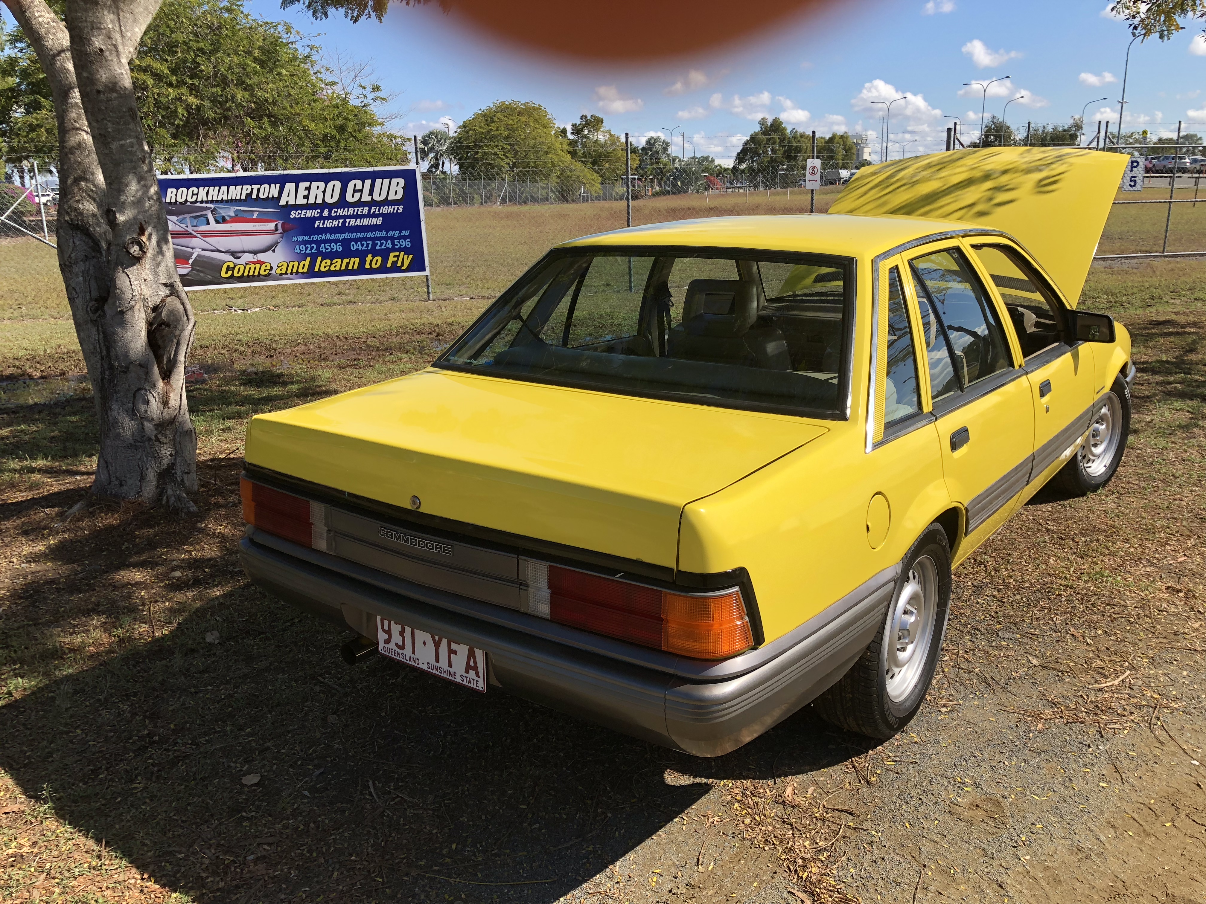 1987 HOLDEN COMMODORE VL BT1 SEDAN