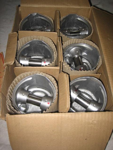 BEDFORD TRUCK PISTONS, RINGS & GUDGEONS