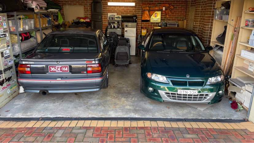 2002 HSV SV300 SEDAN