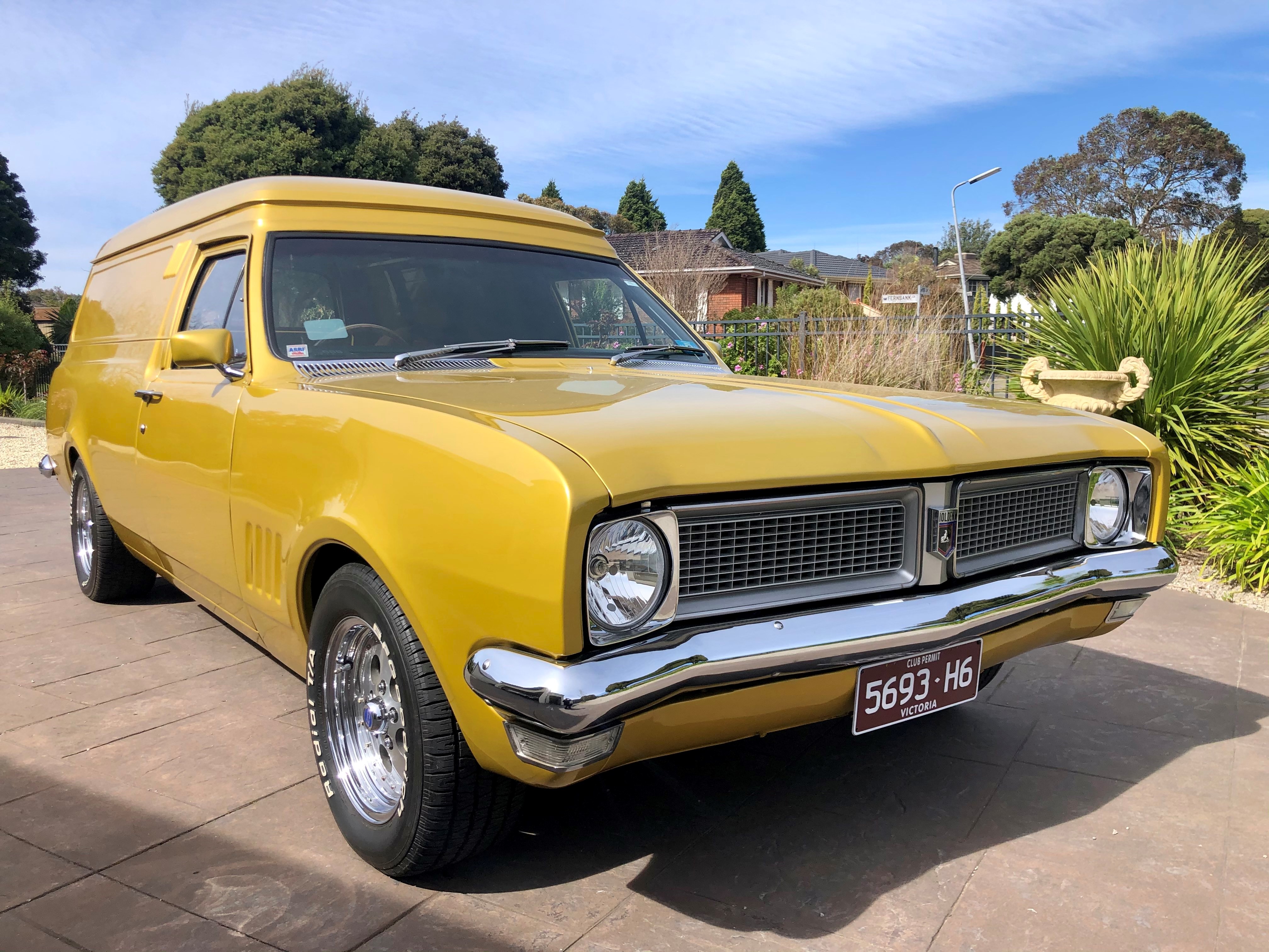 1971 HOLDEN BELMONT HG WINDOWLESS PANEL VAN