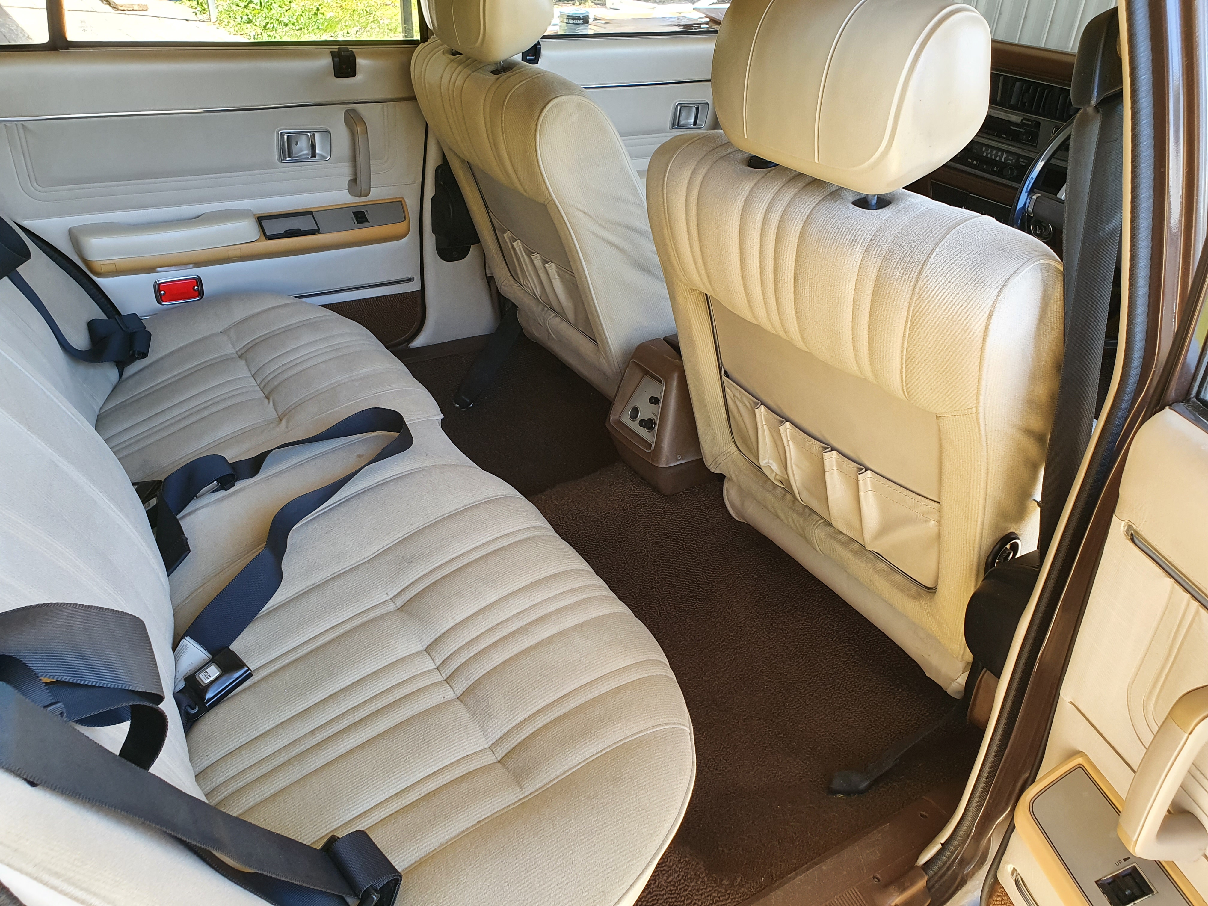 1976 TOYOTA CROWN SUPER SALOON