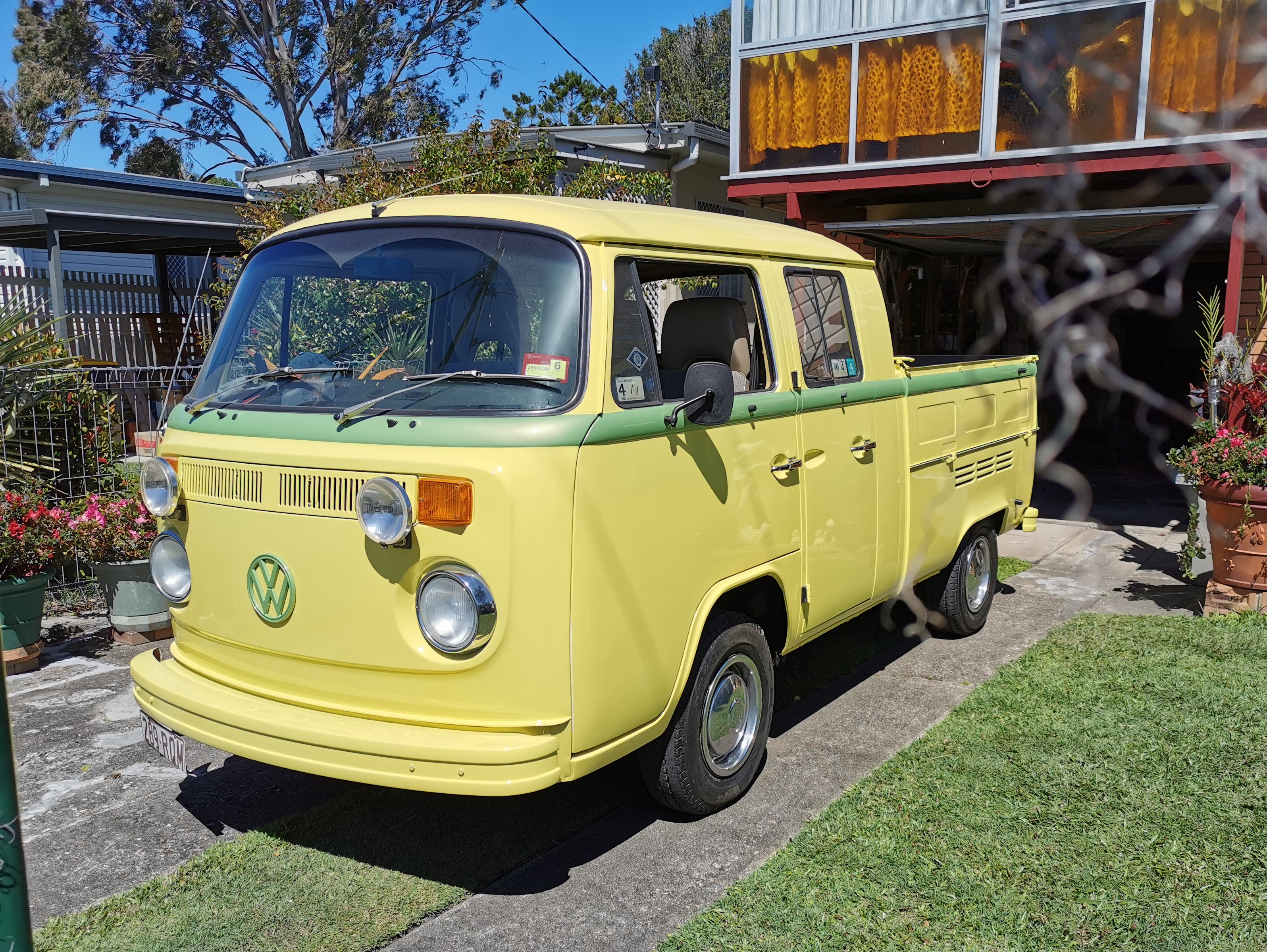 1975 VOLKSWAGEN TRANSPORTER TYPE 2 (T2) 4 SP MANUAL DUAL CAB P/UP