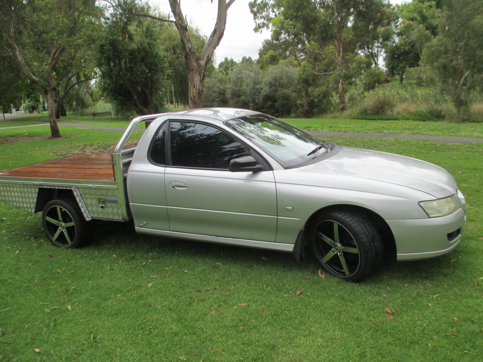 2005 HOLDEN COMMODORE VZ 1 TONNER UTE