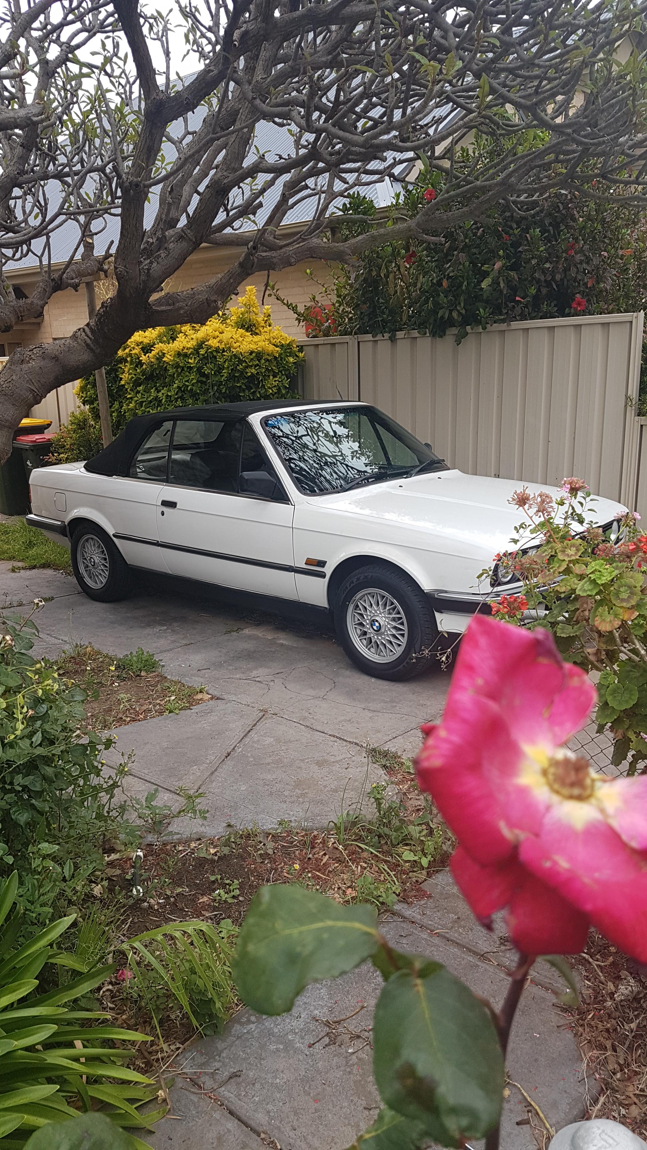 1990 BMW 3 25i 4 SP AUTOMATIC 2D CONVERTIBLE