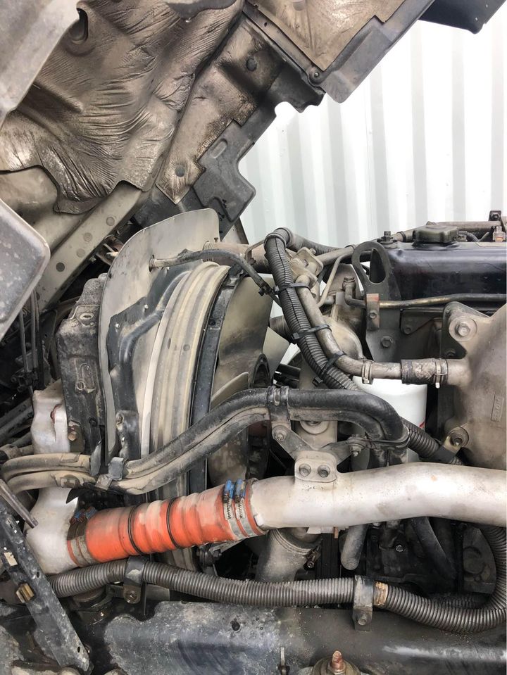 2003 ISUZU FVR FY 900 TRAY