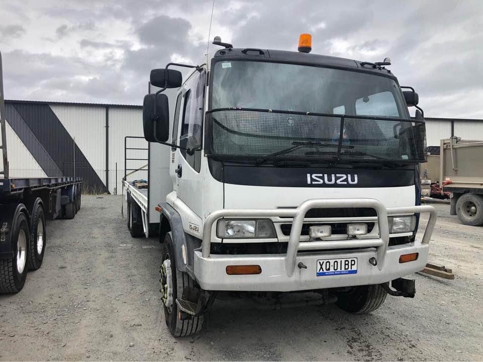 2003 ISUZU FVR FY 900 TRAY