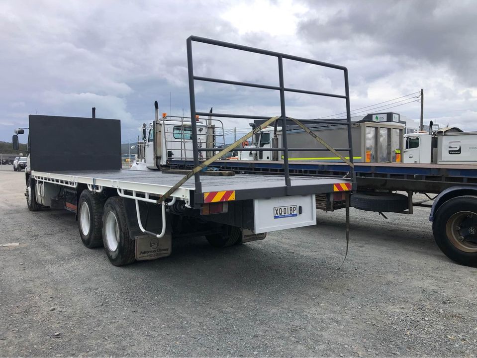 2003 ISUZU FVR FY 900 TRAY