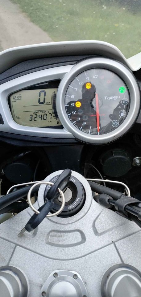 2013 TRIUMPH TIGER 1050 SPORTS