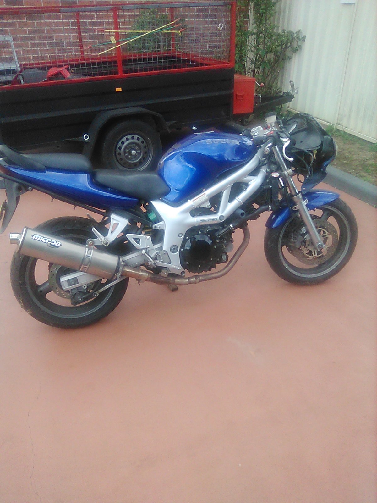 2000 SUZUKI SV650S ROAD 