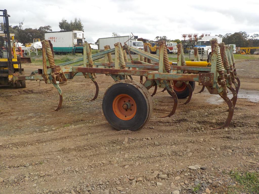 Horwood Bagshaw Chisel Plough