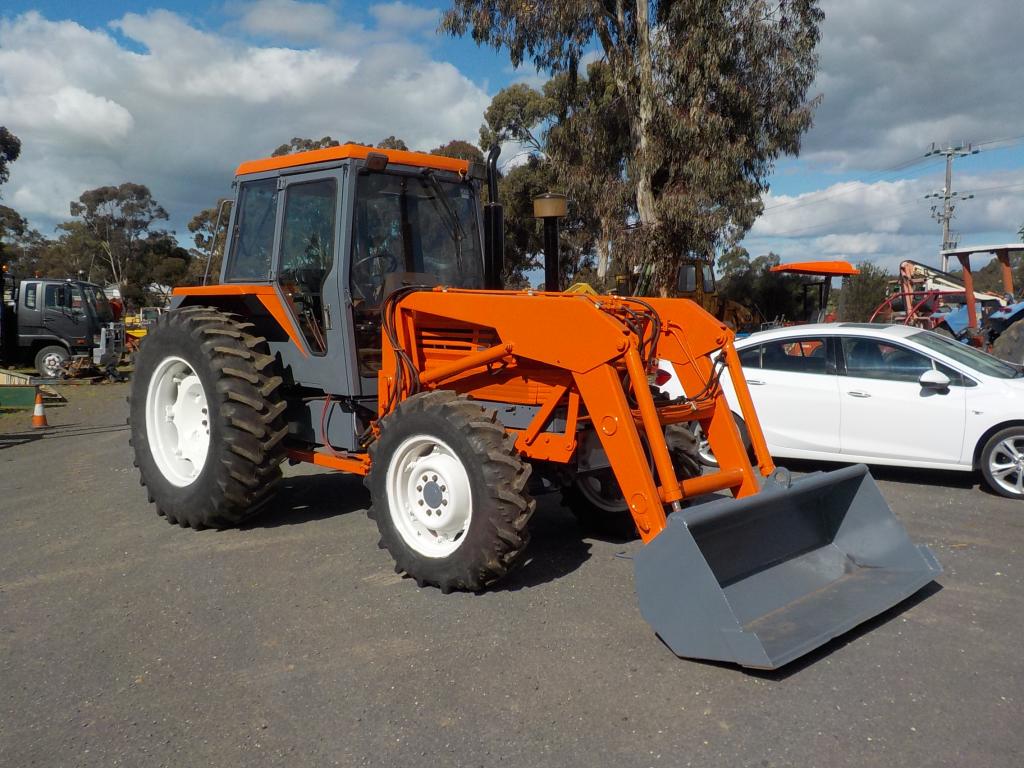 Kubota M8950 FEL