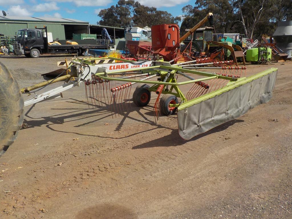 Claas Liner 470T Hay Rake