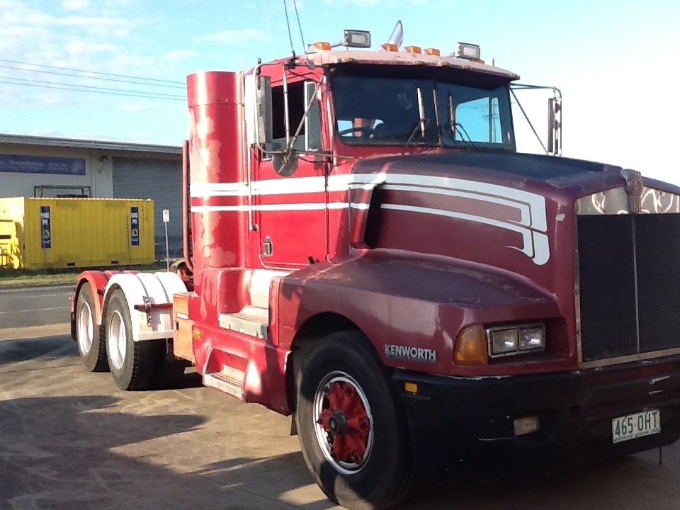 11/1987 Kenworth T600 Prime Mover