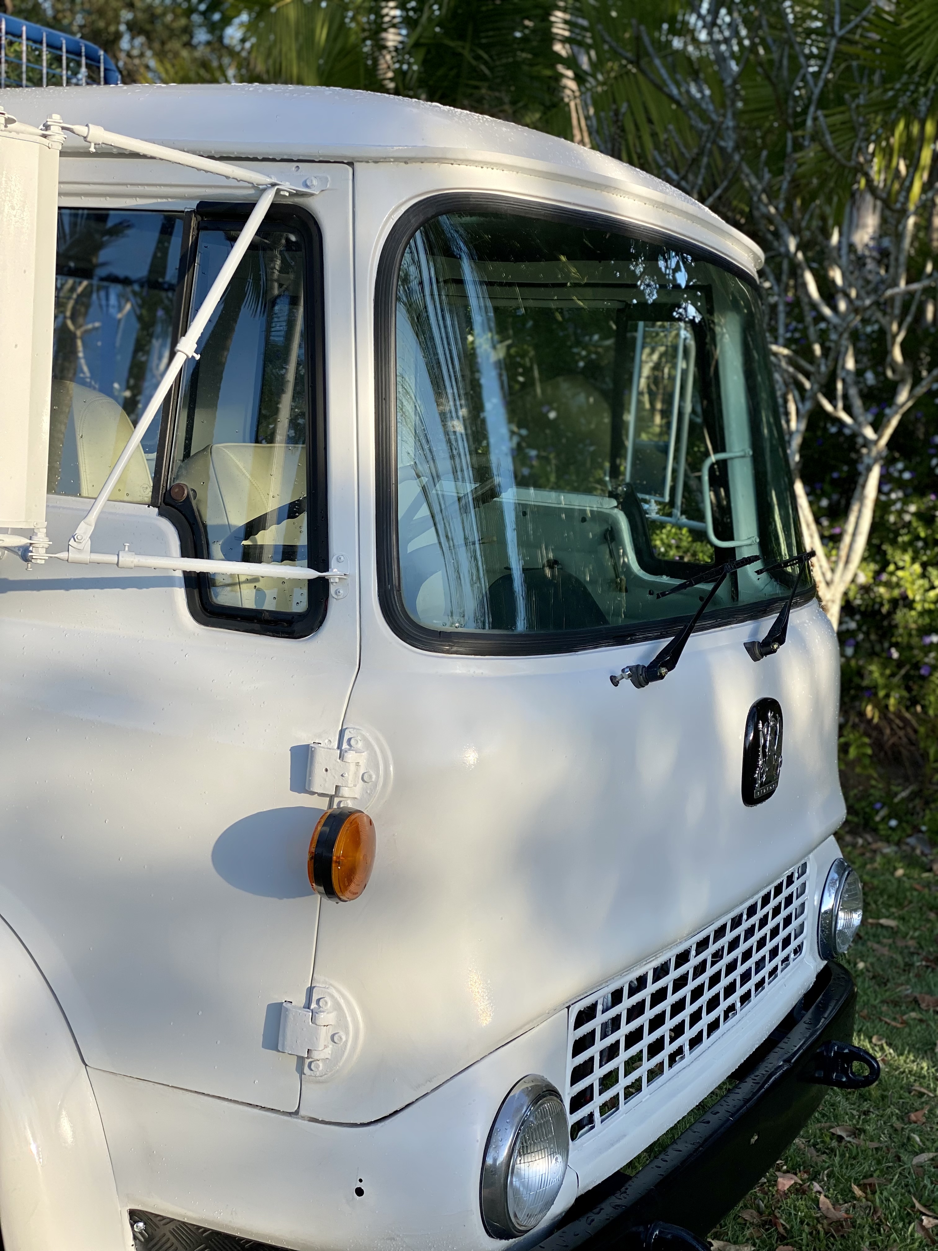 1973 BEDFORD TK TRAY