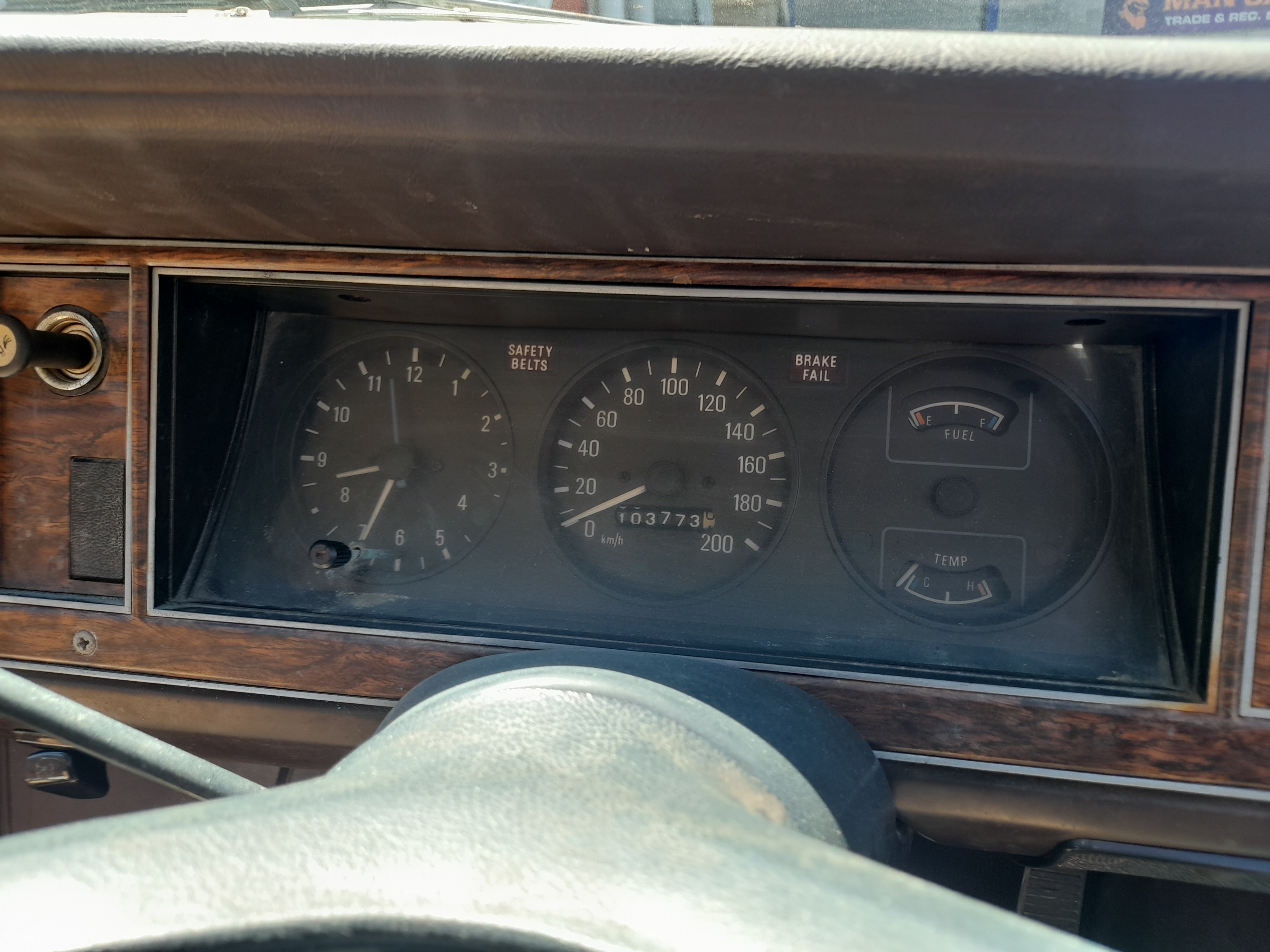 1975 FORD CORTINA TD XL 3 SP AUTOMATIC 4D WAGON