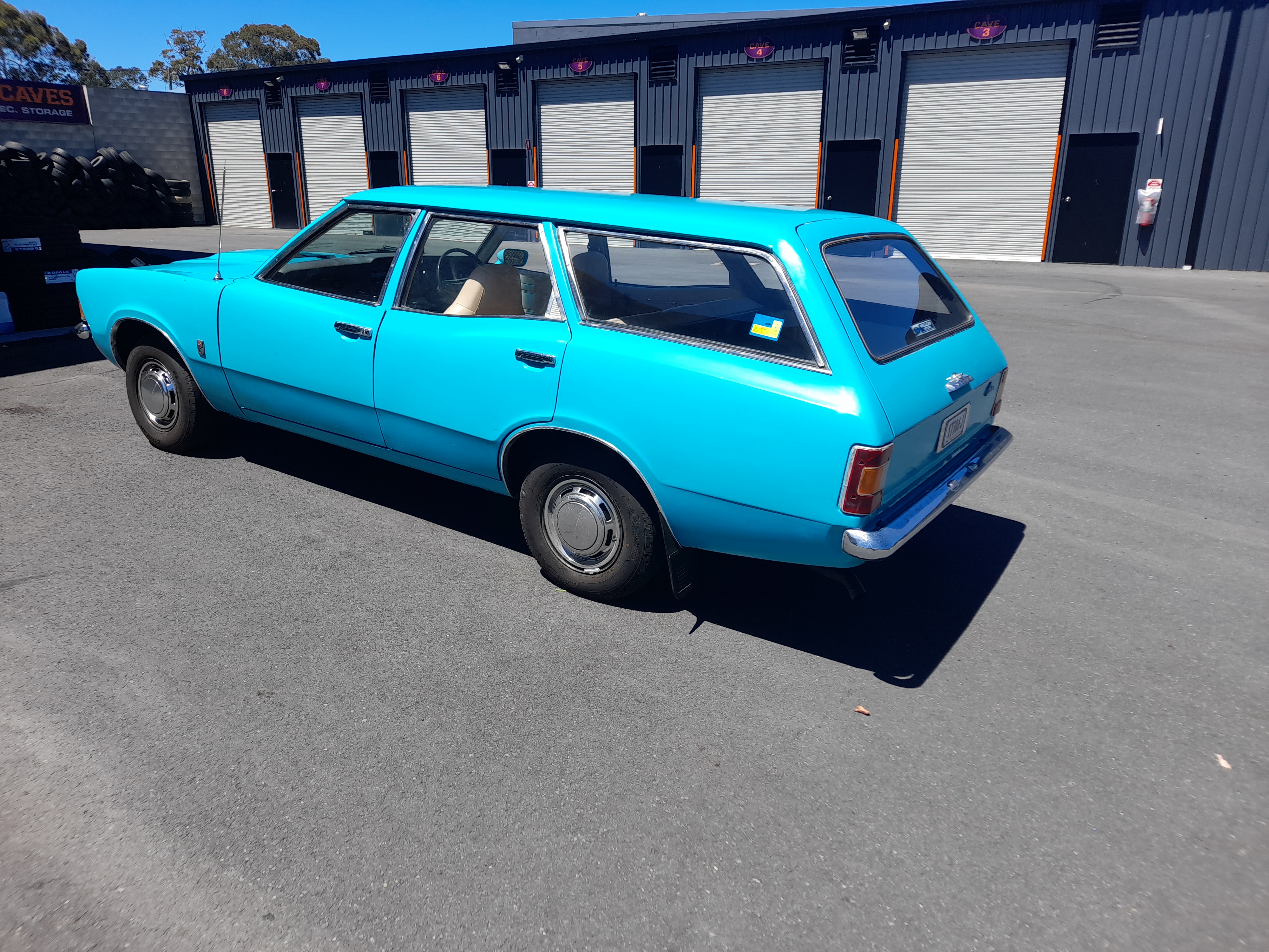 1975 FORD CORTINA TD XL 3 SP AUTOMATIC 4D WAGON