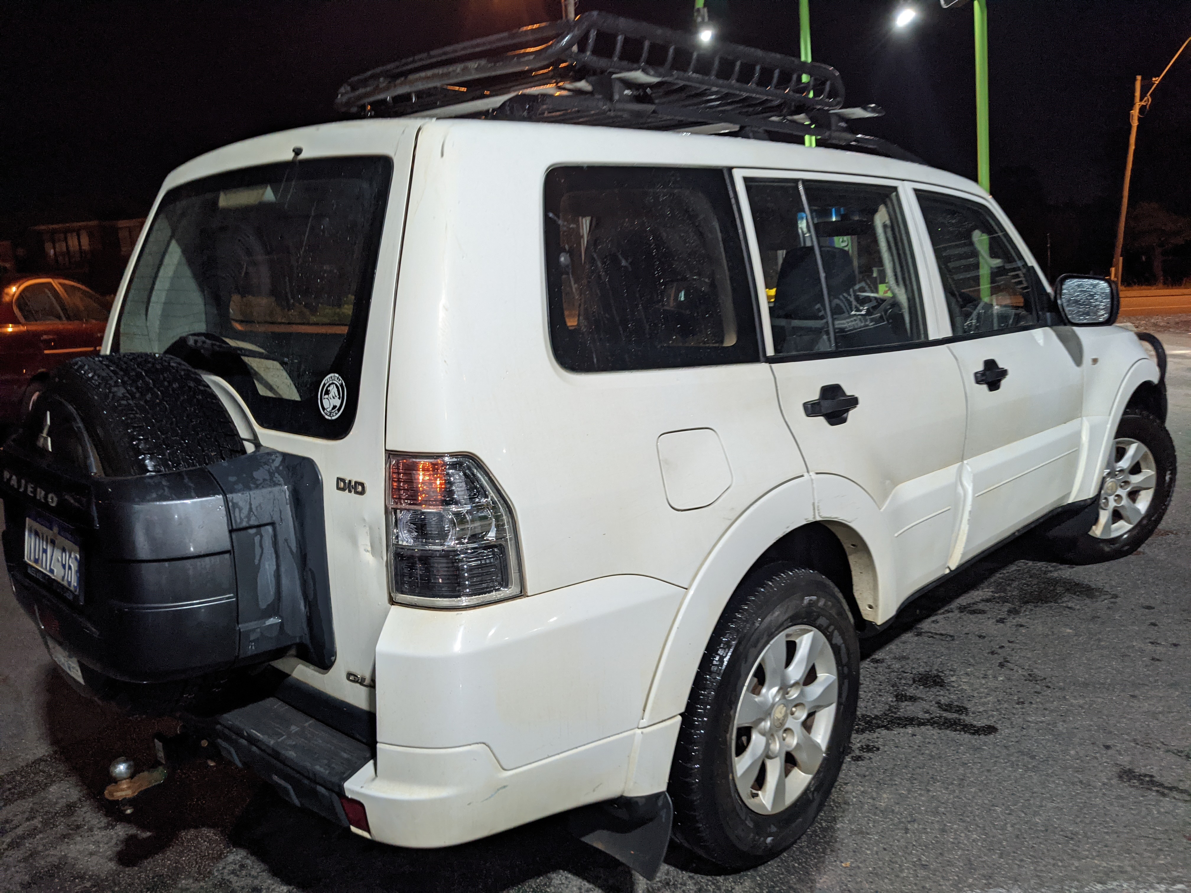 2010 MITSUBISHI PAJERO NT MY10 GLX LWB (4x4) 5 SP AUTO SPORTS MODE 4D WAGON