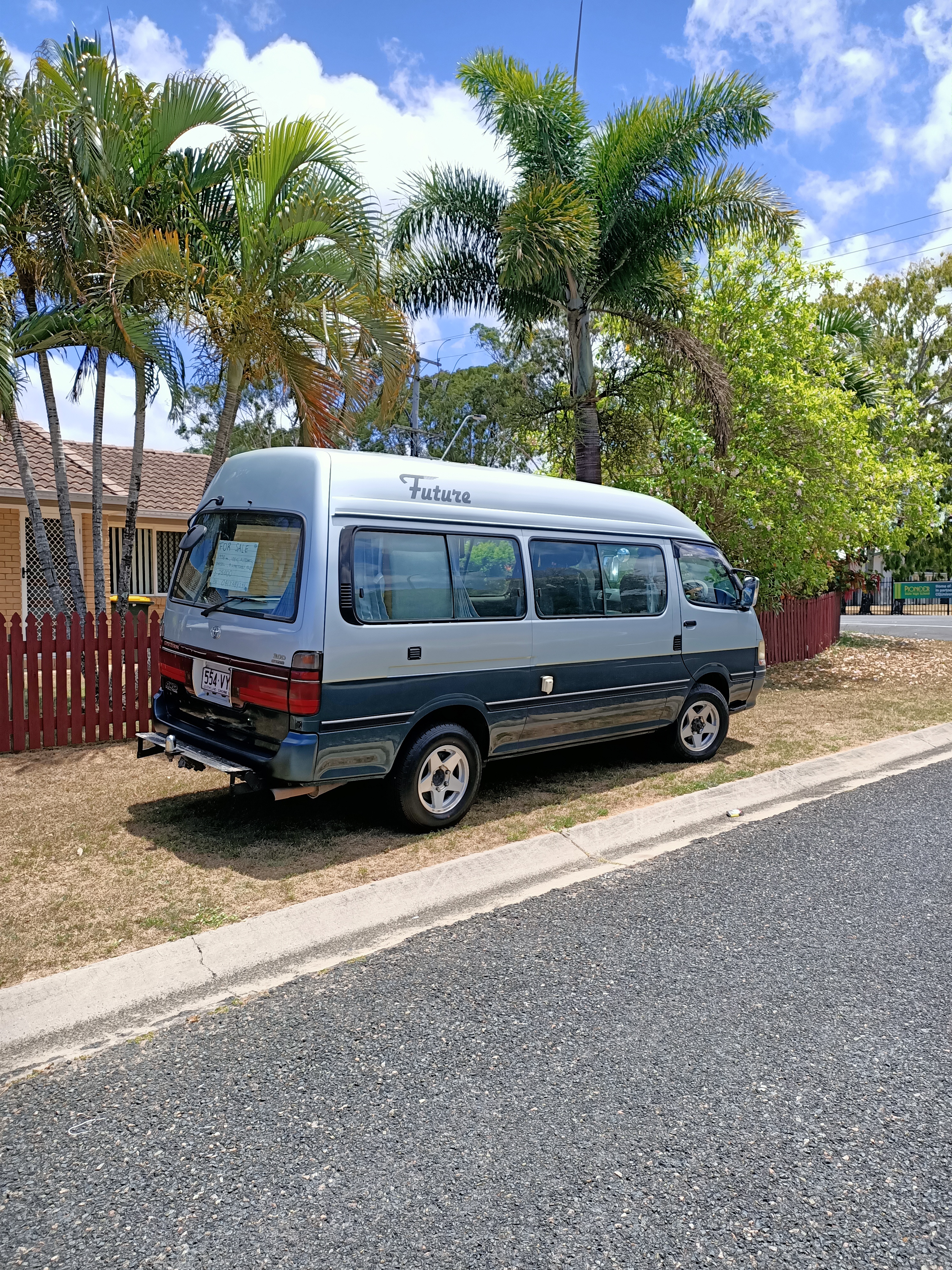 1998 TOYOTA HIACE CAMPERVAN