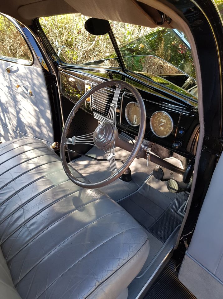 1939 FORD BUSINESS COUPE