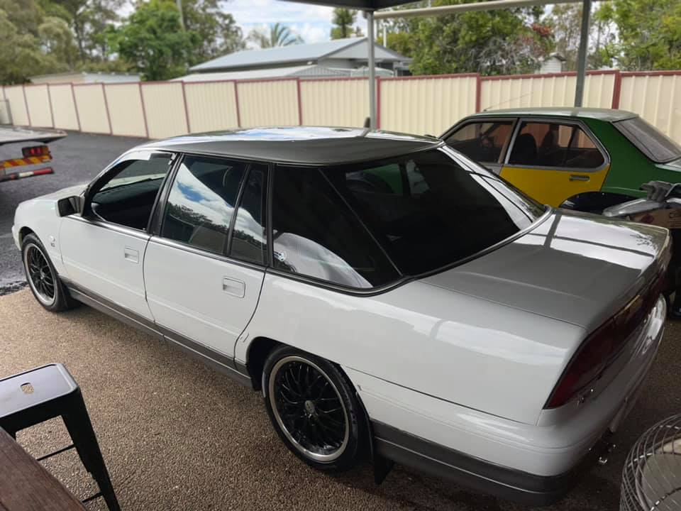 1998 HOLDEN STATESMAN SEDAN