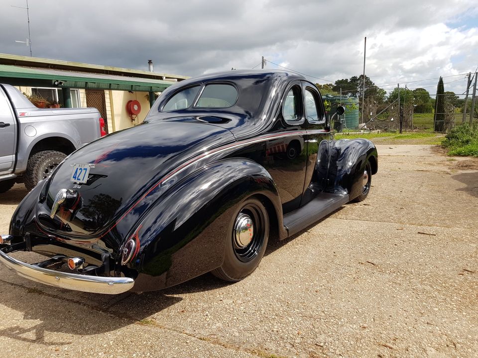 1939 FORD BUSINESS COUPE